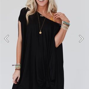 Black tunic top